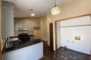 3335 Hillside Dr, Snellville, GA 30078 - Photo 7