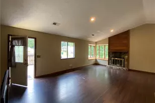 3335 Hillside Dr, Snellville, GA 30078 - Photo 3