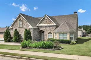920 Southfork Dr, Loganville, GA 30052 - Photo 3