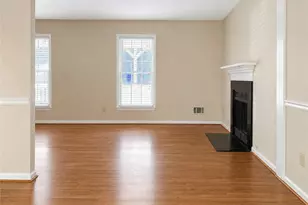 4117 Summer Wood Dr, Snellville, GA 30039 - Photo 5