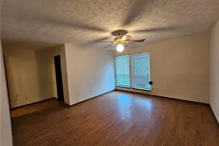 2031 Battlement Ln, Riverdale, GA 30296 - Photo 9