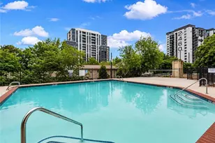 2479 Peachtree Rd NE, Atlanta, GA 30305 - Photo 17