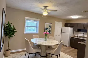 122 Oriole Dr, Jonesboro, GA 30238 - Photo 9