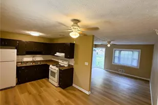 1345 Labelle St, Jonesboro, GA 30238 - Photo 9