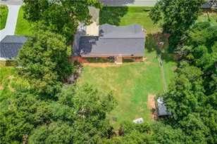 418 Starrs Bridge Rd, Canon, GA 30520 - Photo 33