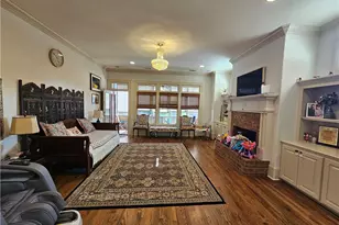 10924 Waters Rd, Alpharetta, GA 30022 - Photo 13