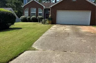 1470 Charter Oaks Ln, Lawrenceville, GA 30046 - Photo 3