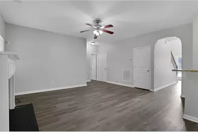 6740 Oak Hill Place, Union City, GA 30213 - Photo 9