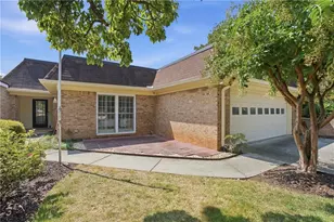 4413 Village Oaks Ridge, Atlanta, GA 30338 - Photo 3