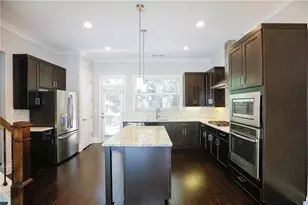 1920 Townsend Ct, Atlanta, GA 30329 - Photo 13