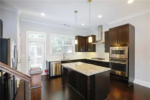 1920 Townsend Ct, Atlanta, GA 30329 - Photo 15