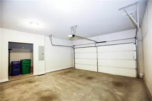 1920 Townsend Ct, Atlanta, GA 30329 - Photo 47