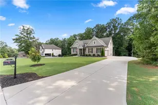 41 St Ives Cir, Winder, GA 30680 - Photo 3