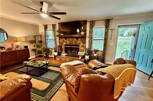 1395 Allatoona Ct NW, Kennesaw, GA 30152 - Photo 3