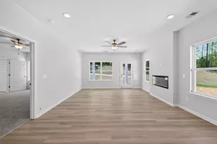 103 Meadowview Ct, Carrollton, GA 30117 - Photo 11