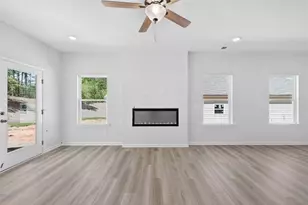 103 Meadowview Ct, Carrollton, GA 30117 - Photo 13