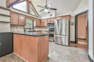 3829 Lamplighter Cir, Duluth, GA 30096 - Photo 17