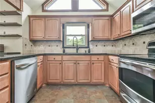 3829 Lamplighter Cir, Duluth, GA 30096 - Photo 19
