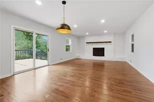 26 Vanguard Cir SW, Marietta, GA 30060 - Photo 13