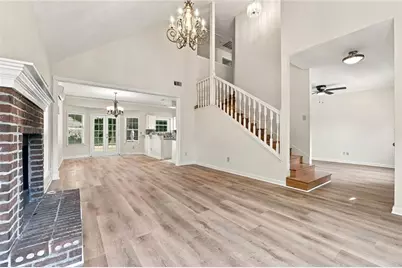 10870 Willow Meadow Circle, Alpharetta, GA 30022 - Photo 5