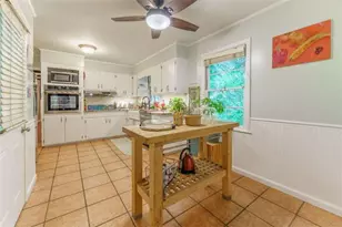 759 Riverhill Dr, Athens, GA 30606 - Photo 9