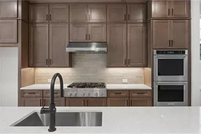 2248 Crestview Drive NE #33, Atlanta, GA 30319 - Photo 27