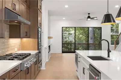 2248 Crestview Drive NE #33, Atlanta, GA 30319 - Photo 31