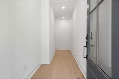 2248 Crestview Drive NE #33, Atlanta, GA 30319 - Photo 13