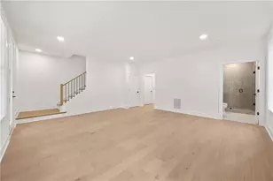 2248 Crestview Dr NE, Brookhaven, GA 30319 - Photo 17