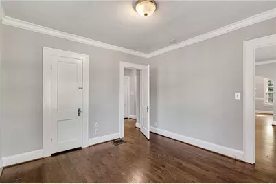 666 Yorkshire Road NE, Atlanta, GA 30306 - Photo 15