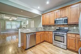 3530 Glenwood Rd, Decatur, GA 30032 - Photo 9