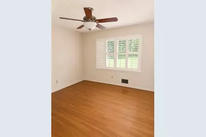 897 Hearthstone Drive, Stone Mountain, GA 30083 - Photo 5