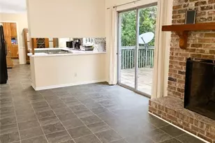 897 Hearthstone Dr, Stone Mountain, GA 30083 - Photo 17
