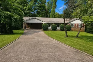 897 Hearthstone Dr, Stone Mountain, GA 30083 - Photo 1