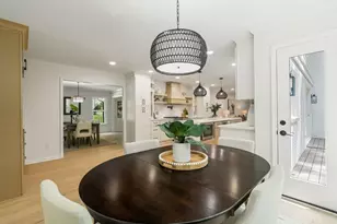8140 Habersham Waters Rd, Sandy Springs, GA 30350 - Photo 17