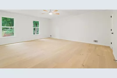 8140 Habersham Waters Road, Sandy Springs, GA 30350 - Photo 25
