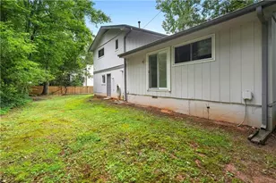 3260 Creek Hollow Dr, Marietta, GA 30062 - Photo 13