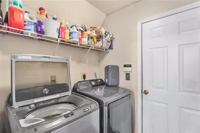2007 Manhattan Parkway, Decatur, GA 30035 - Photo 11