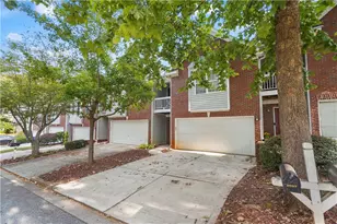 2007 Manhattan Pkwy, Decatur, GA 30035 - Photo 1