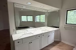 352 N Peak Dr, Alpharetta, GA 30022 - Photo 19