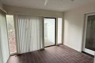 352 N Peak Dr, Alpharetta, GA 30022 - Photo 21