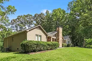 4098 Happy Valley Cir, Newnan, GA 30263 - Photo 5