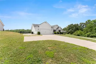 810 Anderson Thomas Rd, Martin, GA 30557 - Photo 5