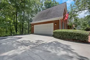 8705 River Bluff Ln, Roswell, GA 30076 - Photo 53