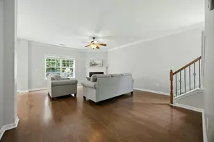 560 Crestmont Ln, Canton, GA 30114 - Photo 17