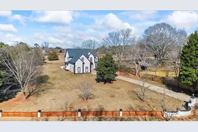 3955 Pucketts Road, Snellville, GA 30039 - Photo 43