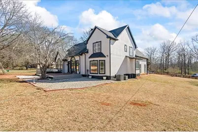 3955 Pucketts Road, Snellville, GA 30039 - Photo 33