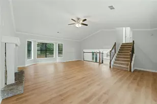 917 Lake Watch Dr, Stone Mountain, GA 30088 - Photo 5