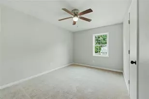 917 Lake Watch Dr, Stone Mountain, GA 30088 - Photo 19
