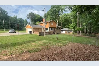 3171 Hammarskjold Drive, Atlanta, GA 30344 - Photo 3